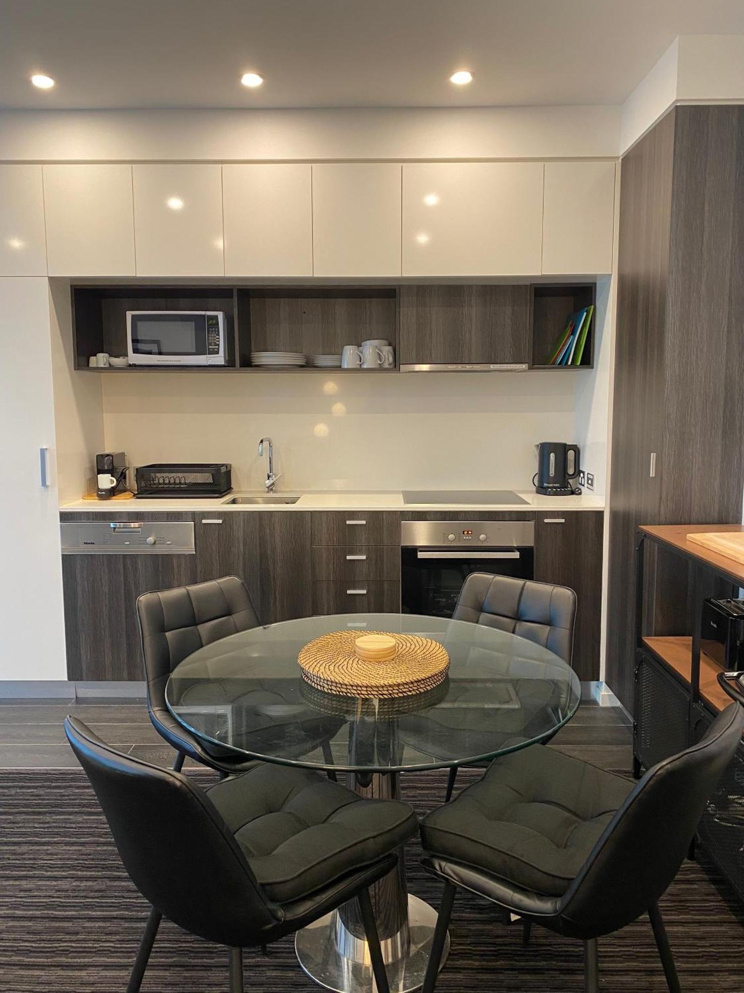 Modern Quiet 1 & 2 Bed Apt Opposite Albert Park Melbourne Exteriör bild