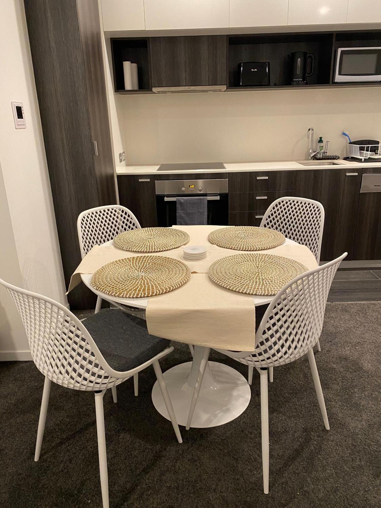 Modern Quiet 1 & 2 Bed Apt Opposite Albert Park Melbourne Exteriör bild